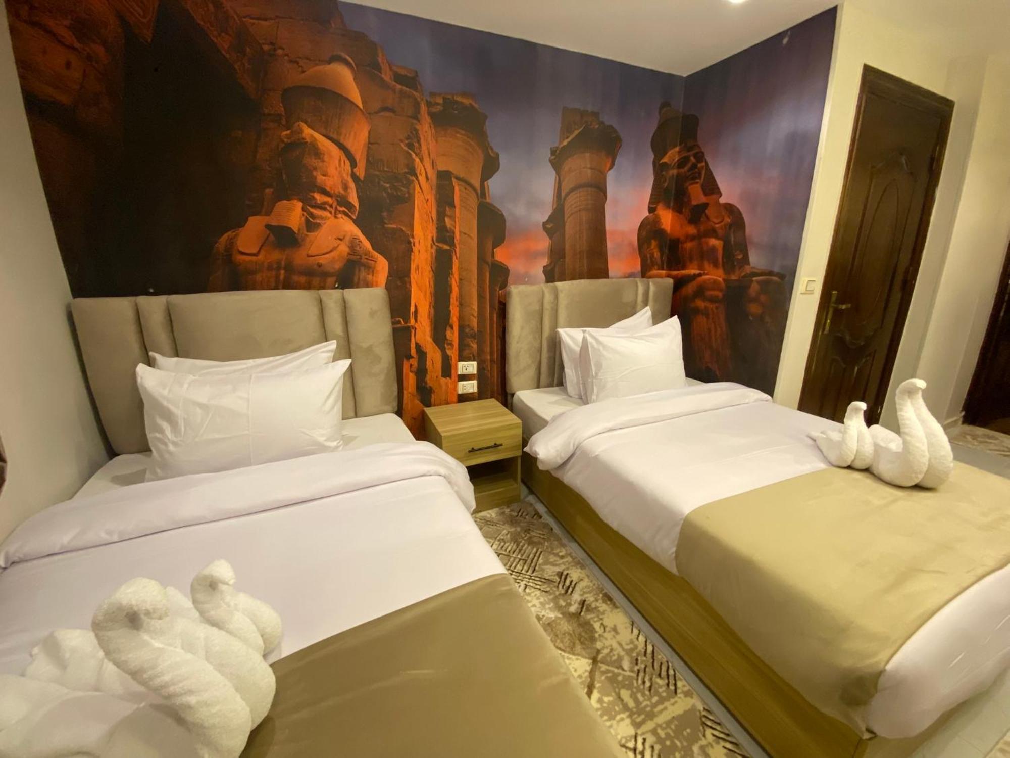 Royal Golden Pyramids Inn Giza Exteriér fotografie