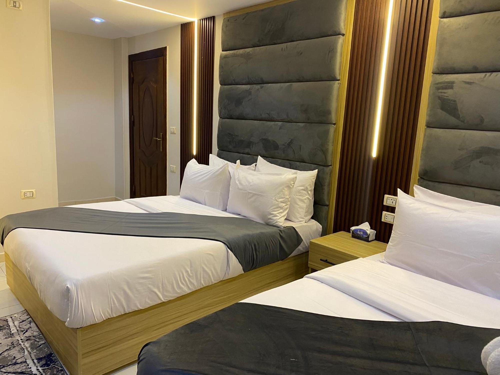 Royal Golden Pyramids Inn Giza Exteriér fotografie