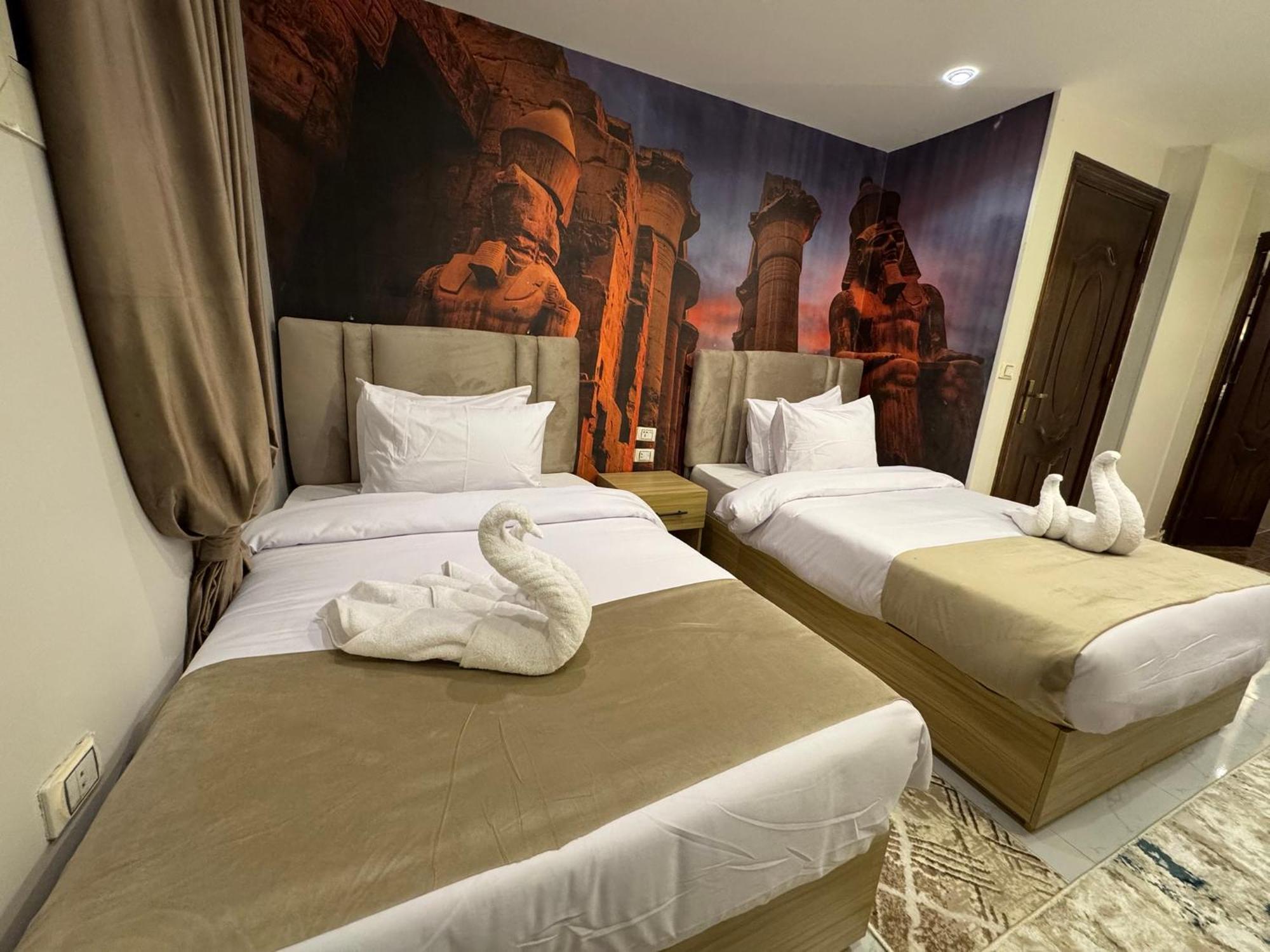 Royal Golden Pyramids Inn Giza Exteriér fotografie